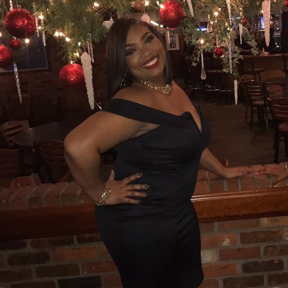 Meet your Posher, Tianna - Picture 1 of 1